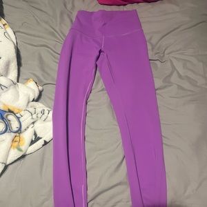 Lulu lemon wunder train 25 inch: size 4